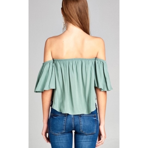 SALE ❤️ NEW Mint Off Shoulder Top! Last One! ✨ - Picture 4 of 6